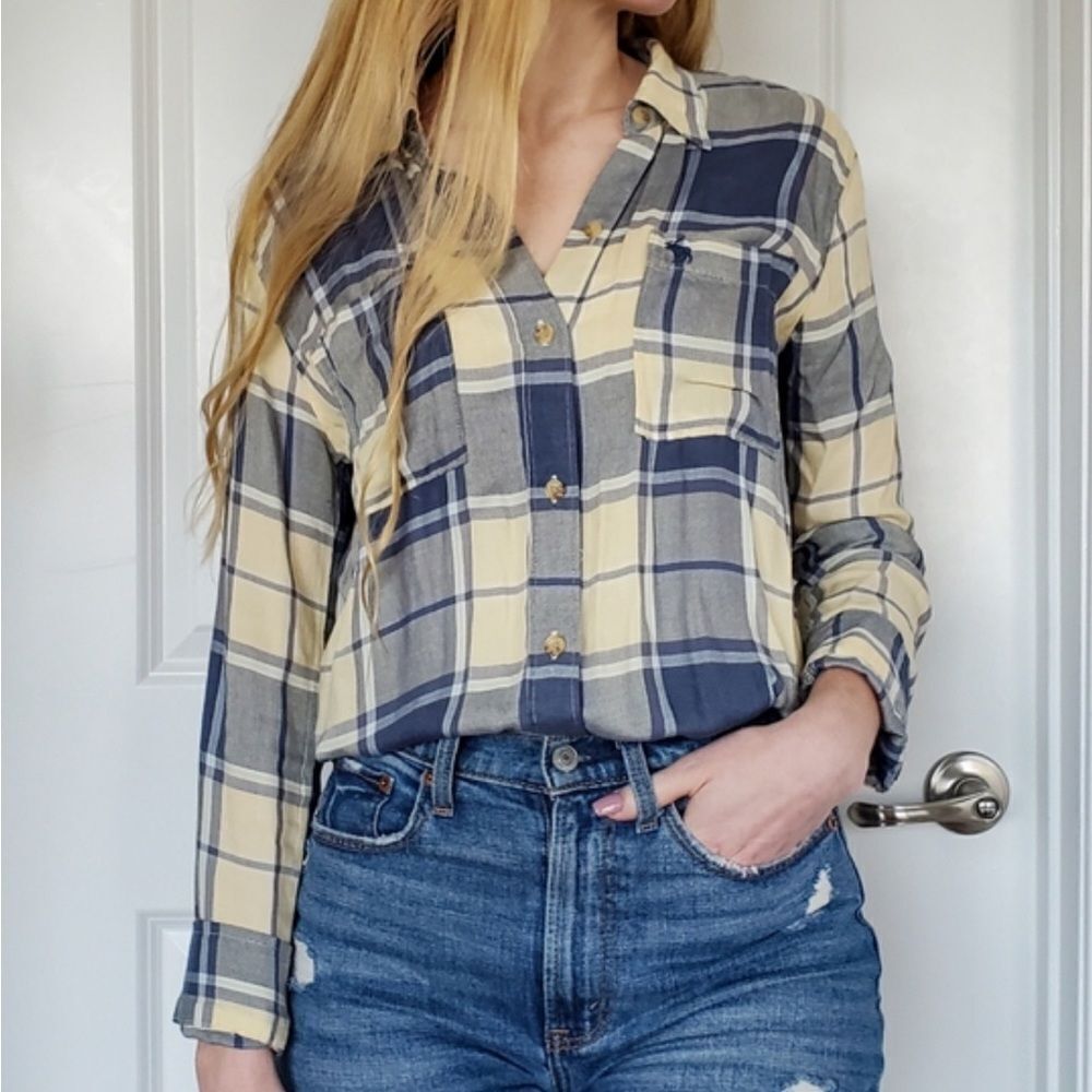 Abercrombie & Fitch 100% Viscose Button Down Soft Shirt Size Medium Flawless